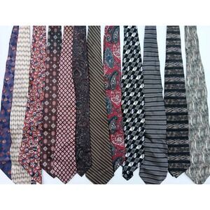 Men's Neckties Ties Lot of TWELVE (12) Silk Black Gray Red